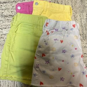 4 girls size 16 old navy shorts